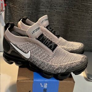 Nike Black and Gray VaporMax Shoes with Flyknit and Air Sole Womens 8